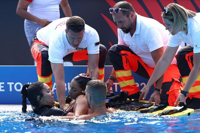 ¡Tremendo susto! Anita Álvarez, rescatada tras desvanecerse en la piscina