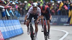 El Giro de Italia por fin se pone las pilas.