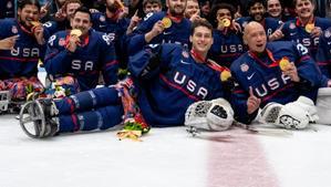 Estados Unidos gana en hockey y China arrasa en el medallero general