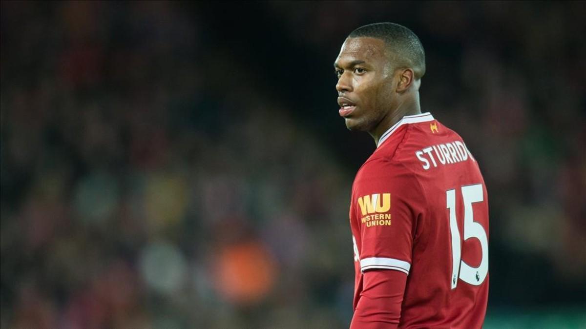 Sturridge considera dejar el Liverpool en enero Sturridge considera dejar el Liverpool en enero