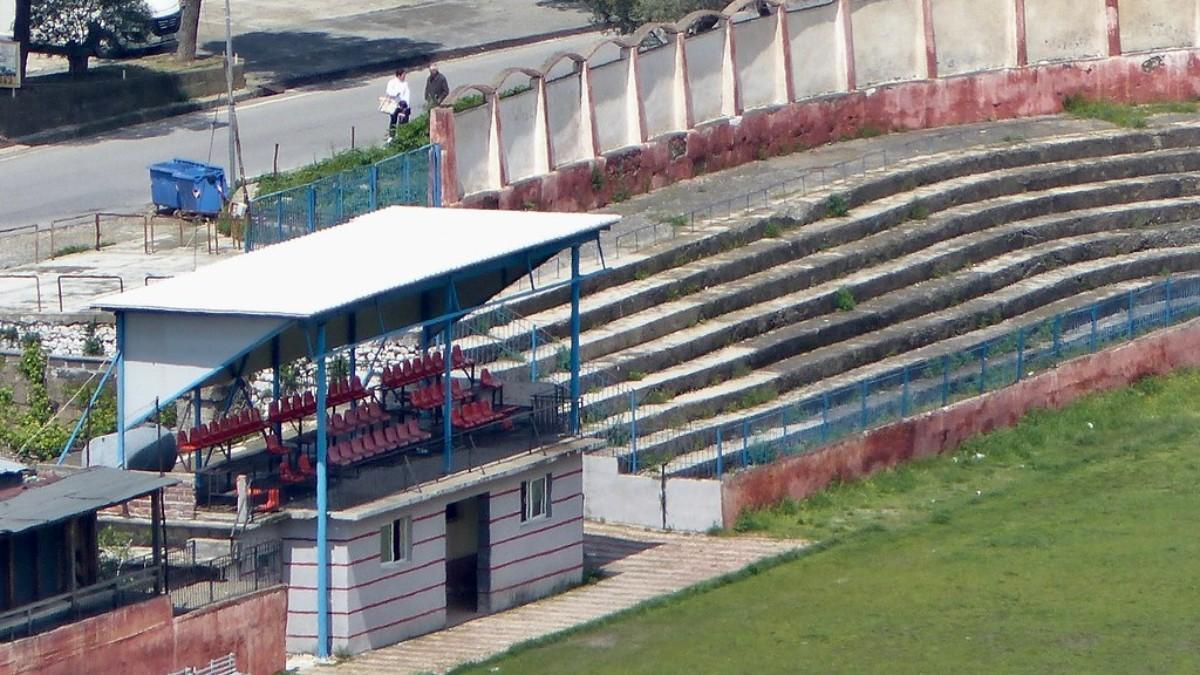 El caso de amenazas que sacude el fútbol de Albania