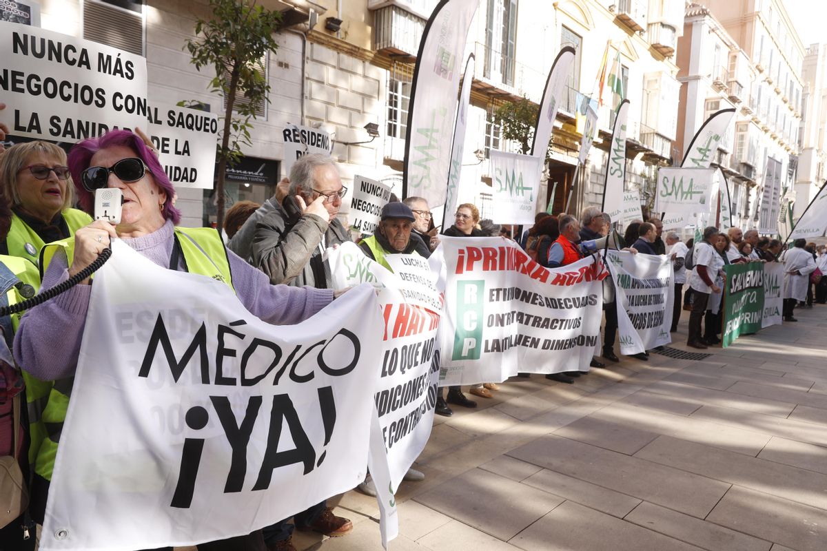 La OMS avisa: España tiene un problema con la precariedad de sus sanitarios La OMS avisa: España tiene un problema con la precariedad de sus sanitarios