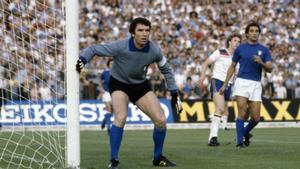 Dino Zoff, legendario portero de Italia