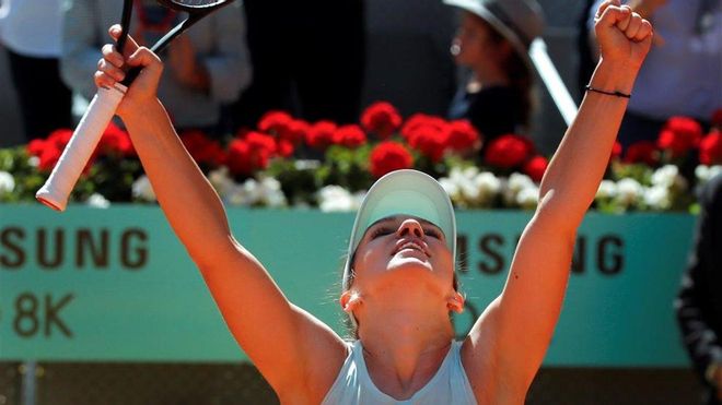 Halep celebra su triunfo ante Bencic Halep celebra su triunfo ante Bencic