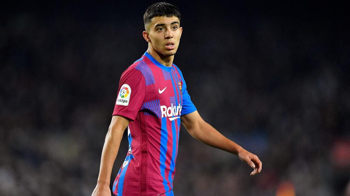 Ilias Akhomach, durante su debut con 17 años ante el RCD Espanyol Ilias Akhomach, durante su debut con 17 años ante el RCD Espanyol