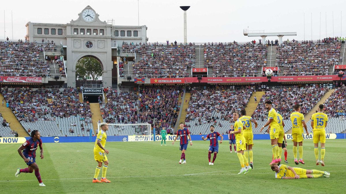برشلونة لن يطلب تغيير موعد مباراته ضد إشبيلية رغم الصعوبات المحتملة