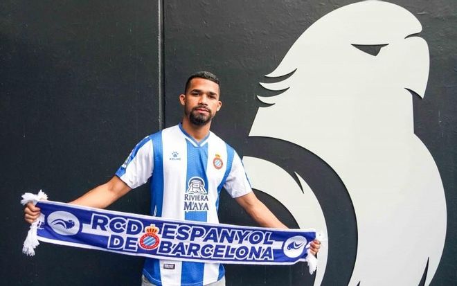 Yangel Herrera, en su primer día como blanquiazul Yangel Herrera, en su primer día como blanquiazul