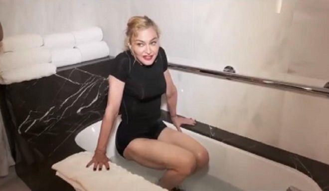 ¿Por qué se bebe Madonna su propia orina? ¿Por qué se bebe Madonna su propia orina?