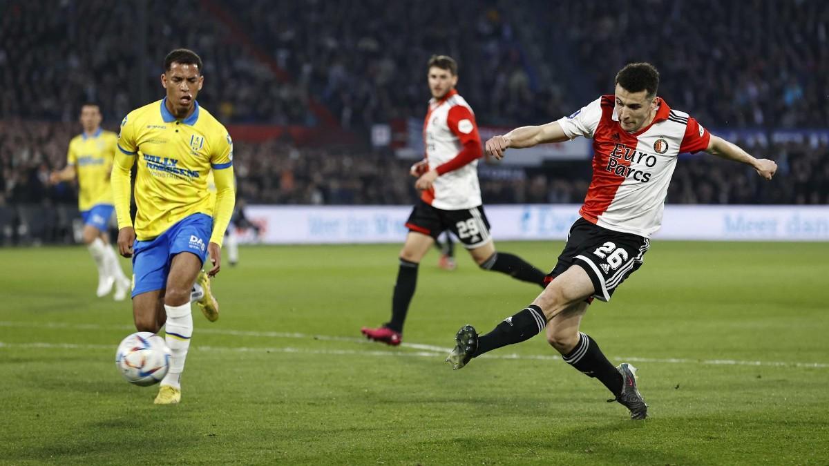 El Feyenoord sigue en modo campeón;  Berghuis revivió al Ajax