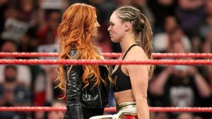 Becky Lynch y Ronda Rousey Becky Lynch y Ronda Rousey