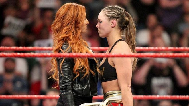 Becky Lynch y Ronda Rousey Becky Lynch y Ronda Rousey