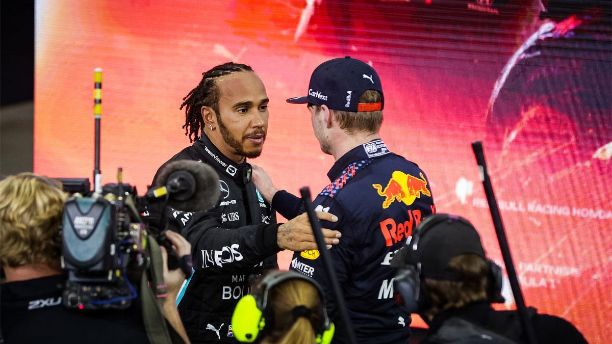 Hamilton felicitó a Versrtappen por su primer título