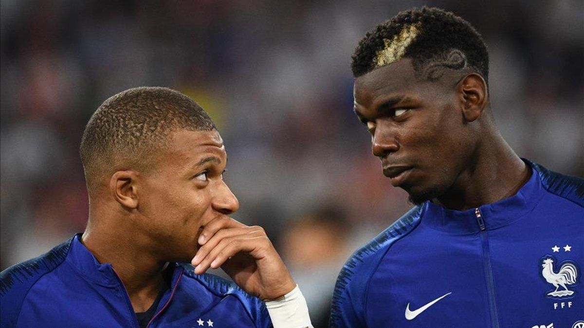Kylian Mbappé y Paul Pogba en un partido con la selección francesa Kylian Mbappé y Paul Pogba en un partido con la selección francesa