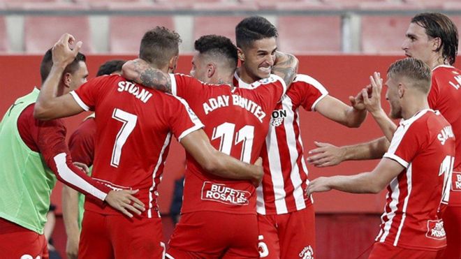 Los jugadores del Girona festejan en una imagen de archivo Los jugadores del Girona festejan en una imagen de archivo