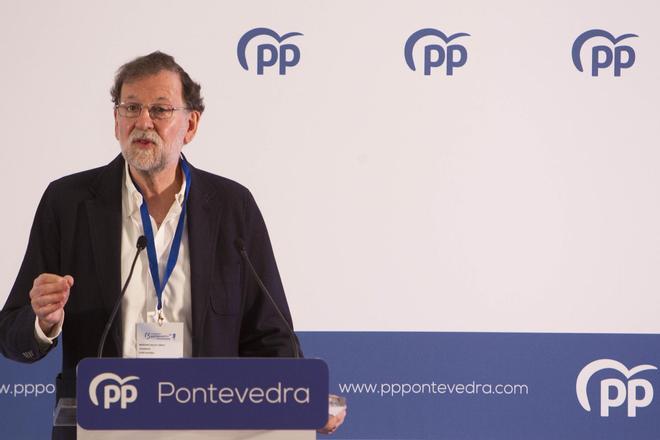 Rajoy carga contra el Gobierno: «Ya no se sostiene, es una jaula de grillos»