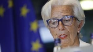 Lagarde mantiene su previsión de crecimiento económico pese a la inflación