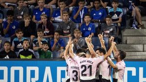 Los jugadores celebran mirando al cielo el 0-1 del Chucky Ferreira que abrió la goleada Los jugadores celebran mirando al cielo el 0-1 del Chucky Ferreira que abrió la goleada