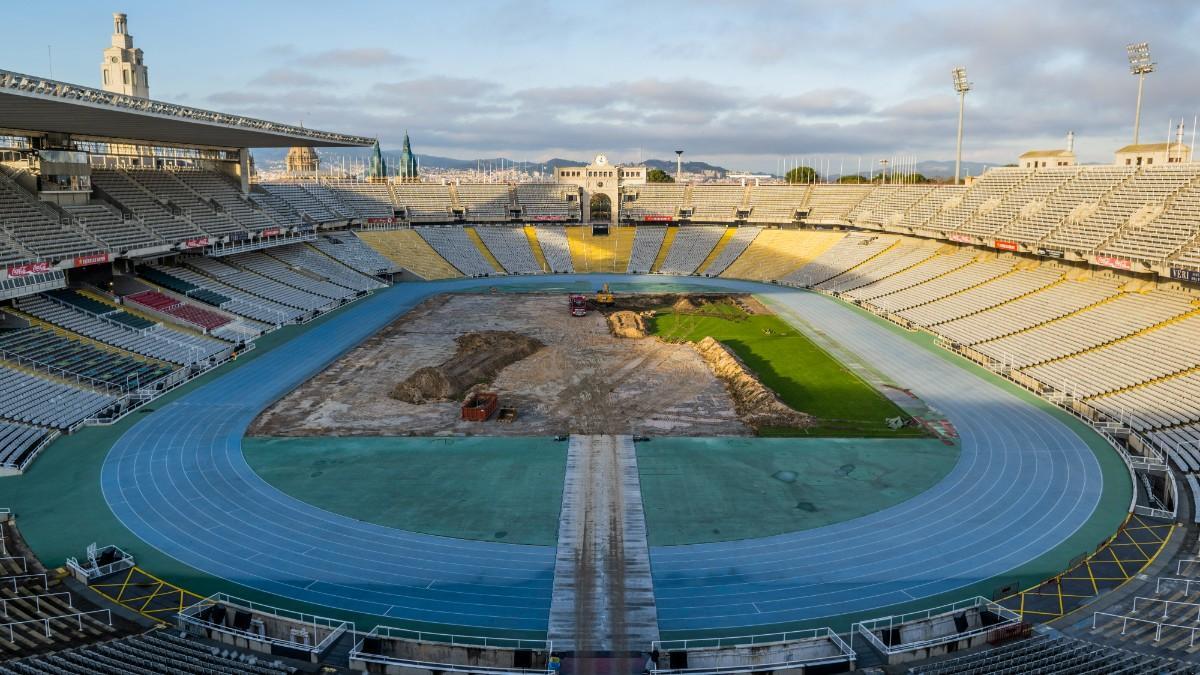 ¡Empiezan las obras en Montjuic! Así está el estadio donde jugará el Barça la próxima temporada