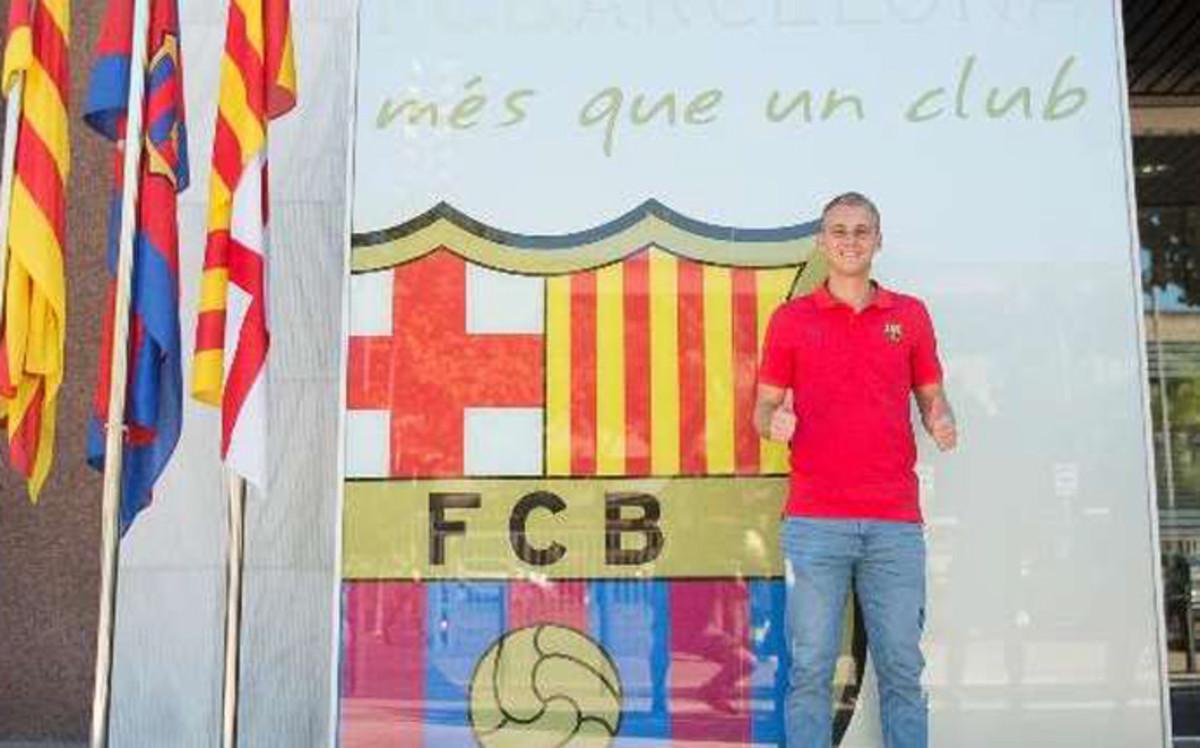 Jasper Cillessen, ante las oficinas del Barça