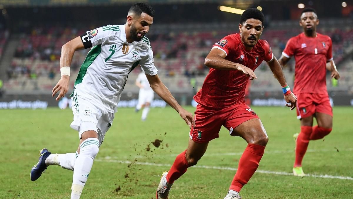 Mahrez, durante el partido contra Guinea Ecuatorial Mahrez, durante el partido contra Guinea Ecuatorial