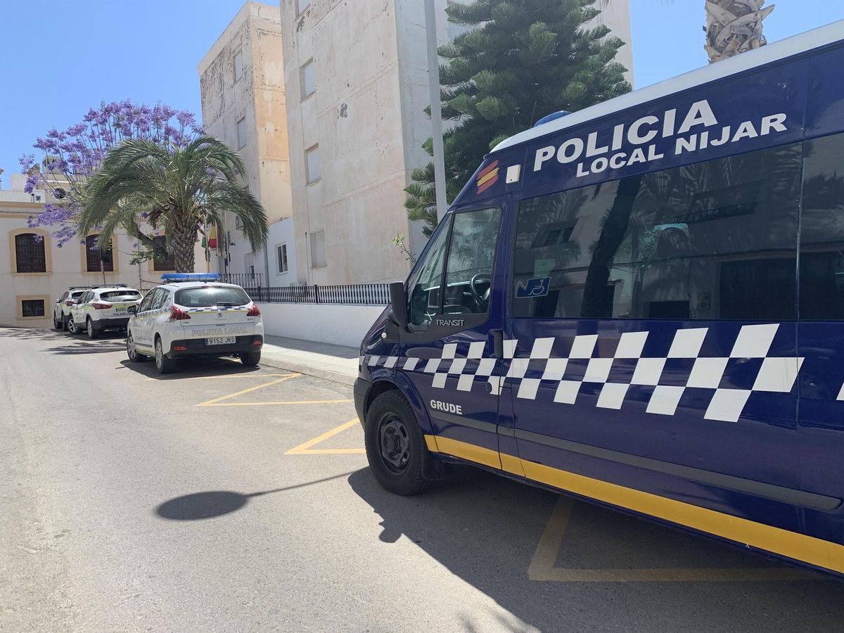 Archivo - Un vehículo de la Policía Nacional de Níjar (Almería). Archivo - Un vehículo de la Policía Nacional de Níjar (Almería).