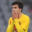 Linares - FC Barcelona | Riqui Puig no estuvo acertado a portería: Intentó una volea pero el balón terminó en las nubes