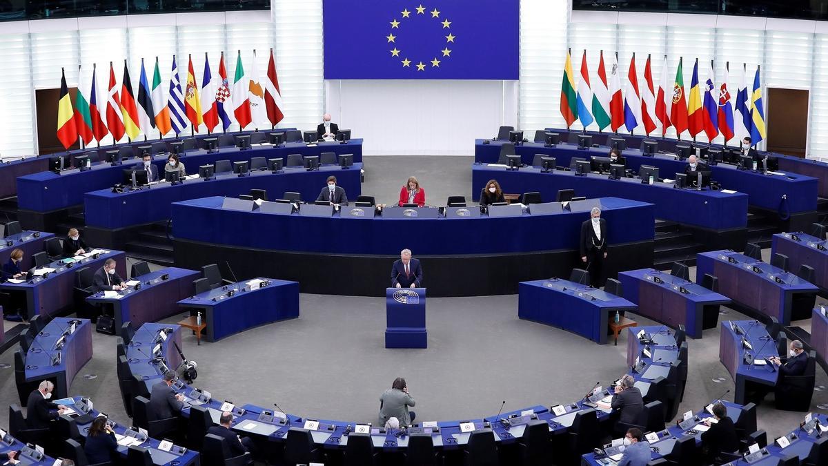 El Parlamento Europeo acuerda exigir a las grandes empresas que minimicen su impacto ambiental y social