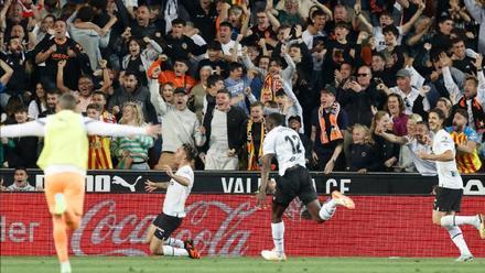 Mestalla, el único punto fuerte del Valencia esta temporada