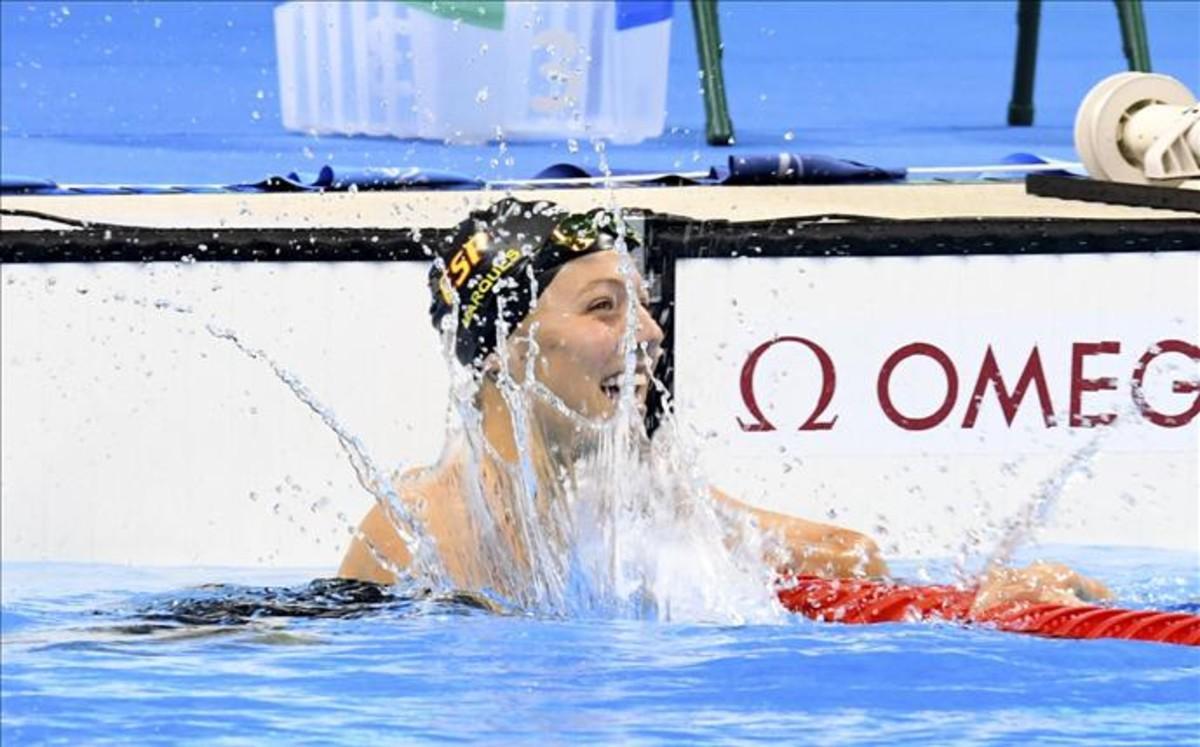 Nuria Marqués gana la plata en los 100 metros espalda