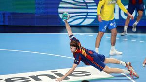 Parera debutó ante el Celje Parera debutó ante el Celje
