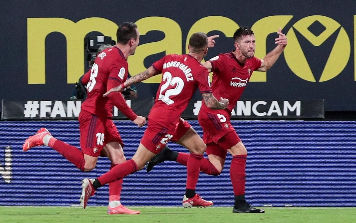 Jugadores del Osasuna celebrando un gol Jugadores del Osasuna celebrando un gol