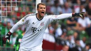 Neuer vuelve a sufrir problemas físicos
