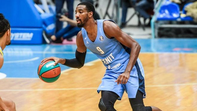 Hollins no podrá medirse al Barça al estar infectado por el virus Hollins no podrá medirse al Barça al estar infectado por el virus