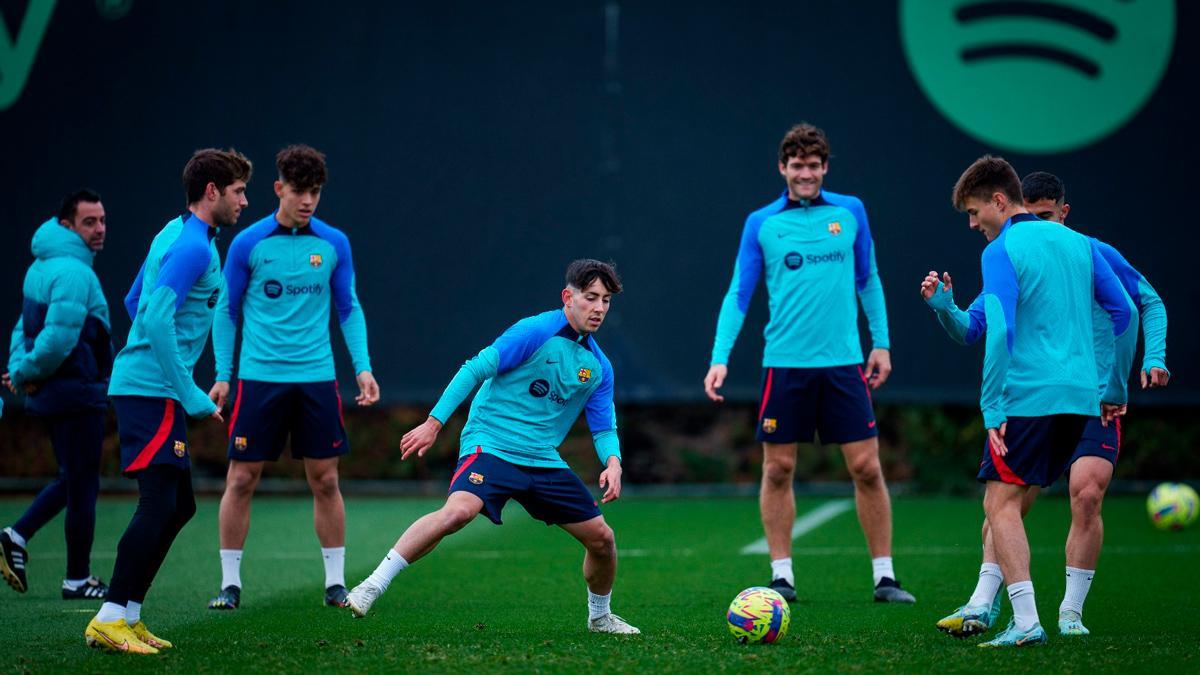 Vuelve Kessié junto a seis juveniles al entrenamiento del Barça