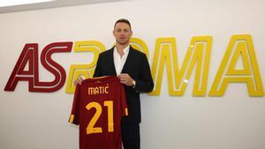 Nemanja Matic, nuevo jugador de la Roma