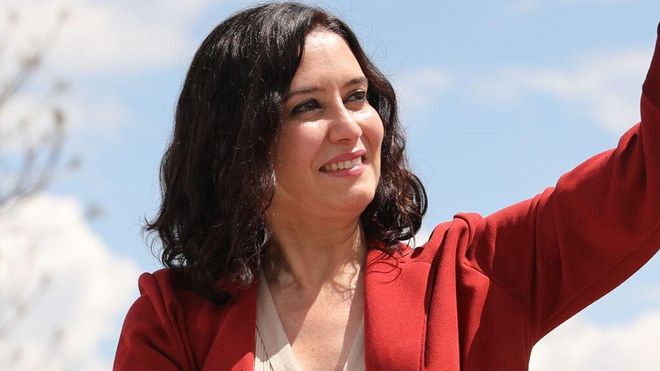 Isabel Díaz Ayuso recibió al Rayo, nuevo Primera Isabel Díaz Ayuso recibió al Rayo, nuevo Primera