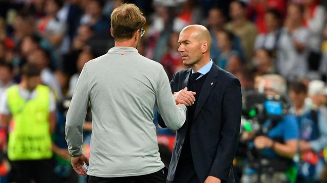 Zidane y Klopp, durante la final de Champions del 2018 Zidane y Klopp, durante la final de Champions del 2018