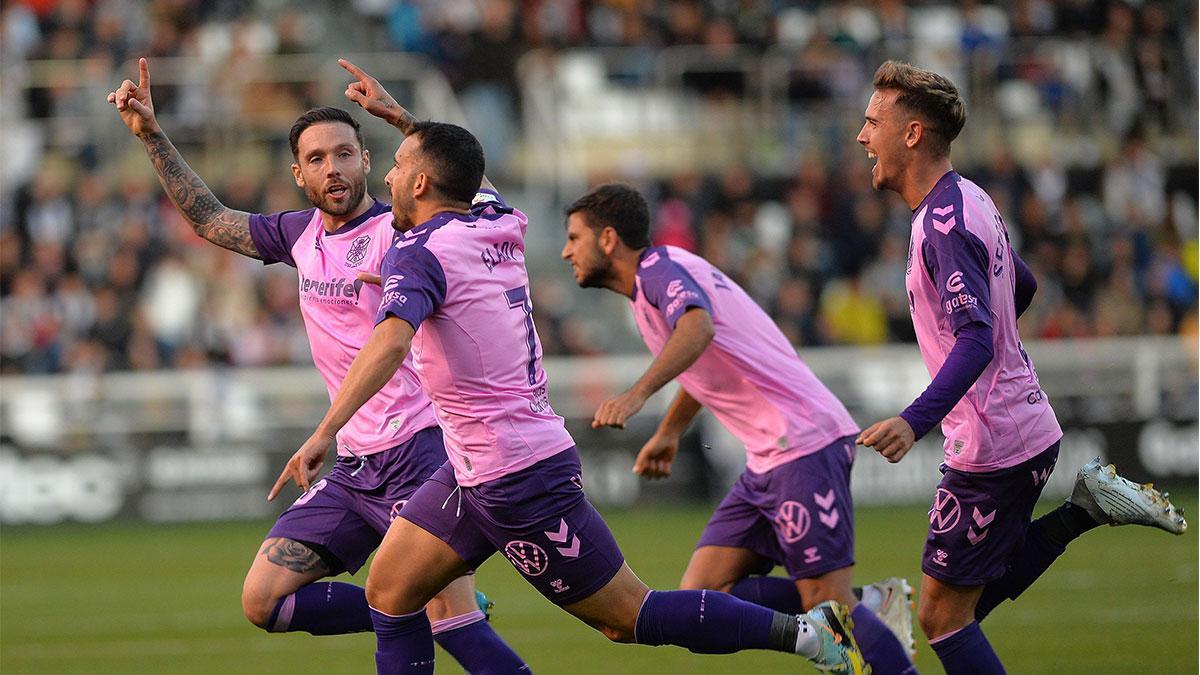 Resumen, goles y highlights del Burgos 0 - 1 Tenerife de la jornada 15 de LaLiga Smartbank