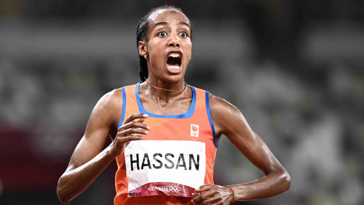 Sifan Hassan se colgó su primer oro en Tokio Sifan Hassan se colgó su primer oro en Tokio