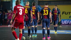 Leo Santana, con el Kairat frente al Barça en la semifinal de 2013 Leo Santana, con el Kairat frente al Barça en la semifinal de 2013