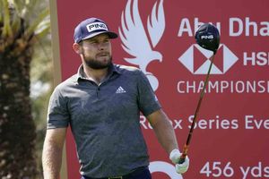 Tyrrell Hatton, en acción, durante la segunda jornada del Abu Dhabi Championship Tyrrell Hatton, en acción, durante la segunda jornada del Abu Dhabi Championship