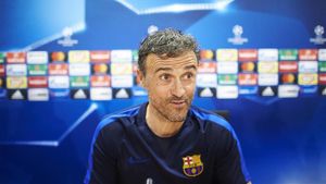 La exigencia salarial de Luis Enrique es mucho mayor de la que percibe Arsène Wenger La exigencia salarial de Luis Enrique es mucho mayor de la que percibe Arsène Wenger