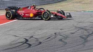Sainz quedó fuera en la curva 1