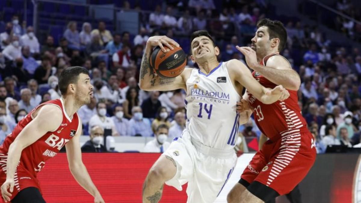 Los blancos se llevaron el primer duelo Los blancos se llevaron el primer duelo