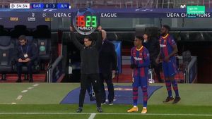 Momento en el que Umtiti ha saltado al terreno de juego Momento en el que Umtiti ha saltado al terreno de juego