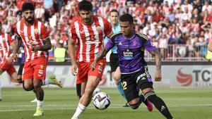 Resumen, goles y highlights del Almería 0 - 0 Valladolid de la jornada 37 de LaLiga Santander