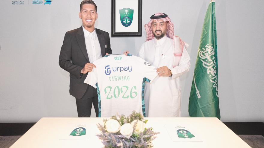 Firmino, presentado oficialmente por Al Ahli