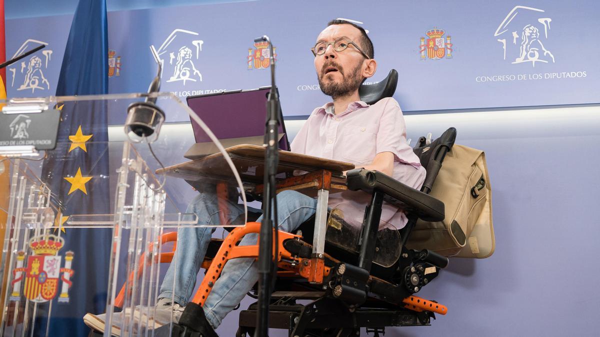 Podemos propone prohibir que las campañas electorales se financien con créditos bancarios