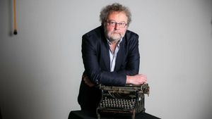 John Carlin ha hecho de guionista para This Is Football, que se estrena el 2 de agosto John Carlin ha hecho de guionista para This Is Football, que se estrena el 2 de agosto