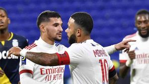 Aouar mantiene una buena relación con Depay Aouar mantiene una buena relación con Depay